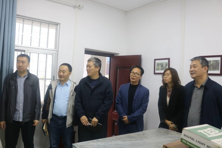 天津市农业发展服务中心副主任张建民一行到我院交流