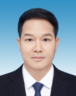 韦信贤